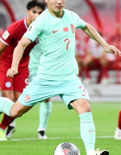 国足1-0新加坡，新星破门