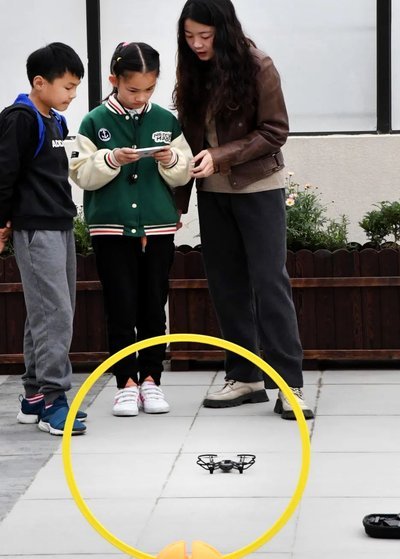 这个青少年区，实际有20个活人吗？我也减少来的次数吧