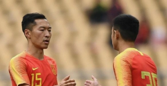 邵佳一选赵松源：深层逻辑还是讨好？