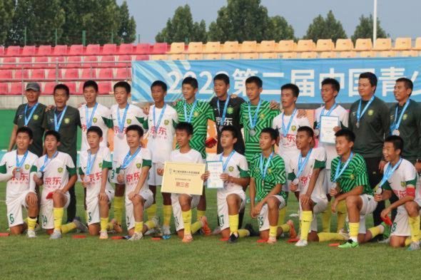 建议中青赛强制要求身高1米85及以上的U13球员跳级去U14、U15及以上球队